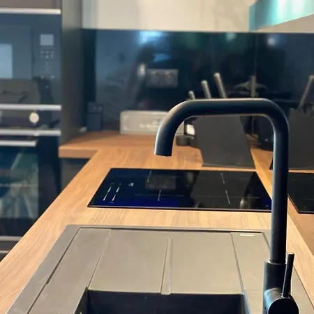 Capsule Gaming Balneo & Billard & Babyfoot & Sauna 2