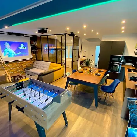Apartmán Capsule Gaming Balneo & Billard & Babyfoot & Sauna 2 Valenciennes