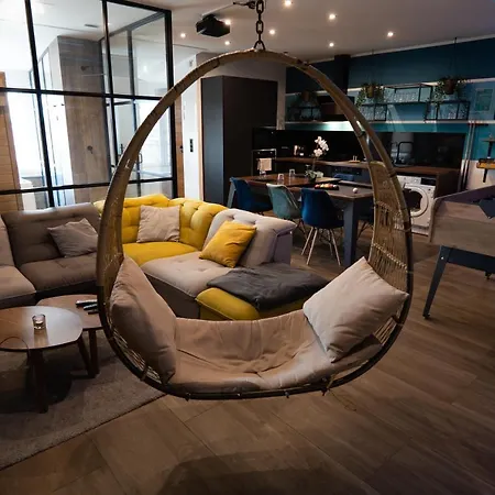 Capsule Gaming Balneo & Billard & Babyfoot & Sauna 2